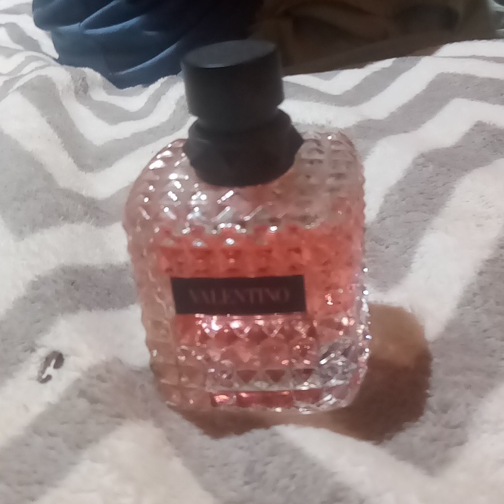 Valentino perfume